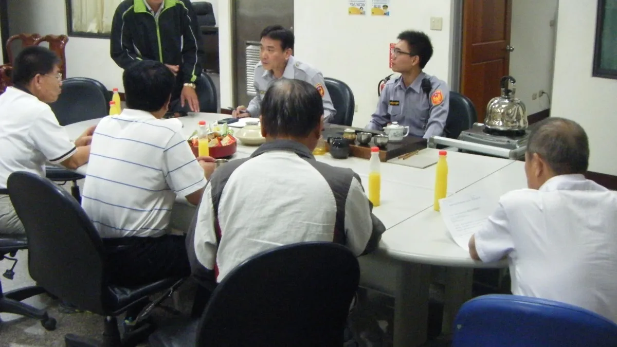 護家園治安 警長邀里長共同防詐騙 杜絕竊案
