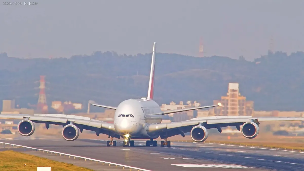 桃園機場南跑道預計封閉維修3天,造成眾多航班大亂,旅客行程受影響。(圖/桃園市政府觀旅局提供)