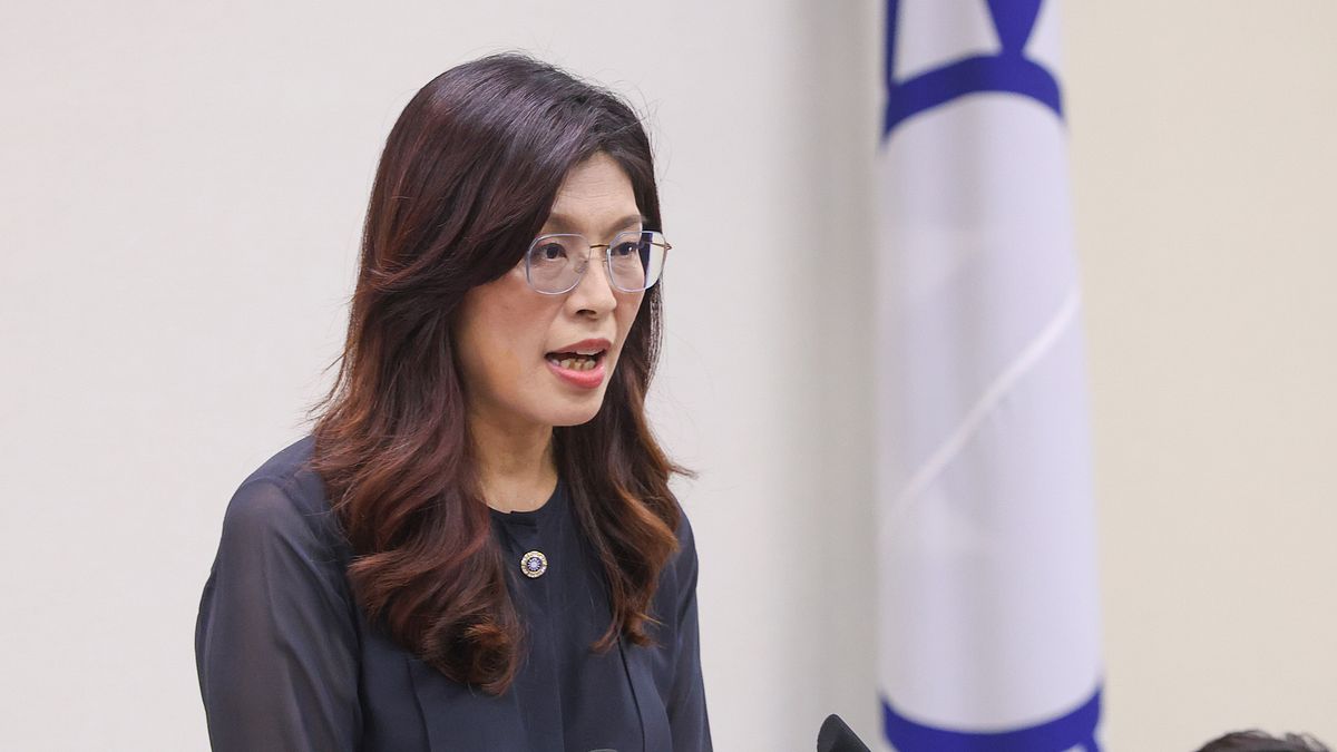 任內首度主持中常會!鄭麗文兼任革實院長:親自授課強化黨員論述能力