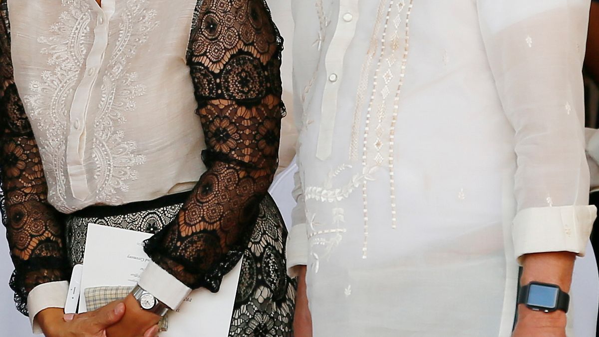 菲律賓總統杜特蒂(Rodrigo Duterte)與副總統羅貝多(Leni Robredo)(美聯社) 菲律賓總統杜特蒂(Rodrigo Duterte)與副總統羅貝多(Leni Robredo)(美聯社)