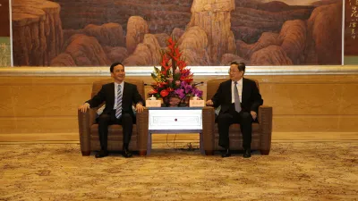 國民黨主席朱立倫與中國政協主席俞正聲會面(國民黨提供)