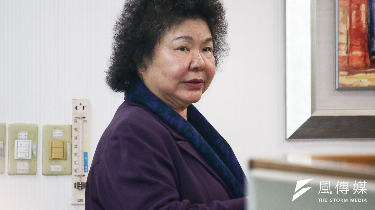 行政院長蘇貞昌24日批評高雄市長韓國瑜,自他上任閣揆以來韓一次都沒有出席過行政院會。對此,國民黨文傳會副主委黃子哲在臉書打臉,指前高雄市長陳菊(見圖)也曾被高雄市議員質疑,從馬政府上任後的41次行政院會中,陳菊只參加過3次,也就是出席率不到1成,平均3個多月才參加一次。(資料照,蔡親傑攝) 行政院長蘇貞昌24日批評高雄市長韓國瑜,自他上任閣揆以來韓一次都沒有出席過行政院會。對此,國民黨文傳會副主委黃子哲在臉書打臉,指前高雄市長陳菊(見圖)也曾被高雄市議員質疑,從馬政府上任後的41次行政院會中,陳菊只參加過3次,也就是出席率不到1成,平均3個多月才參加一次。(資料照,蔡親傑攝)