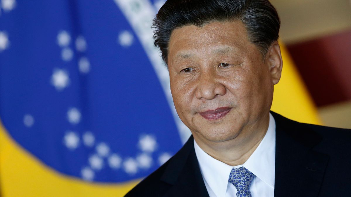 中共領導人習近平於2013年建立「中央國家安全委員會」,將外交部、商務部、情報機構全由習近平擔任領導,強化輿論戰、心理戰與法律戰的「三戰」策略。(資料照,AP) 中共領導人習近平於2013年建立「中央國家安全委員會」,將外交部、商務部、情報機構全由習近平擔任領導,強化輿論戰、心理戰與法律戰的「三戰」策略。(資料照,AP)