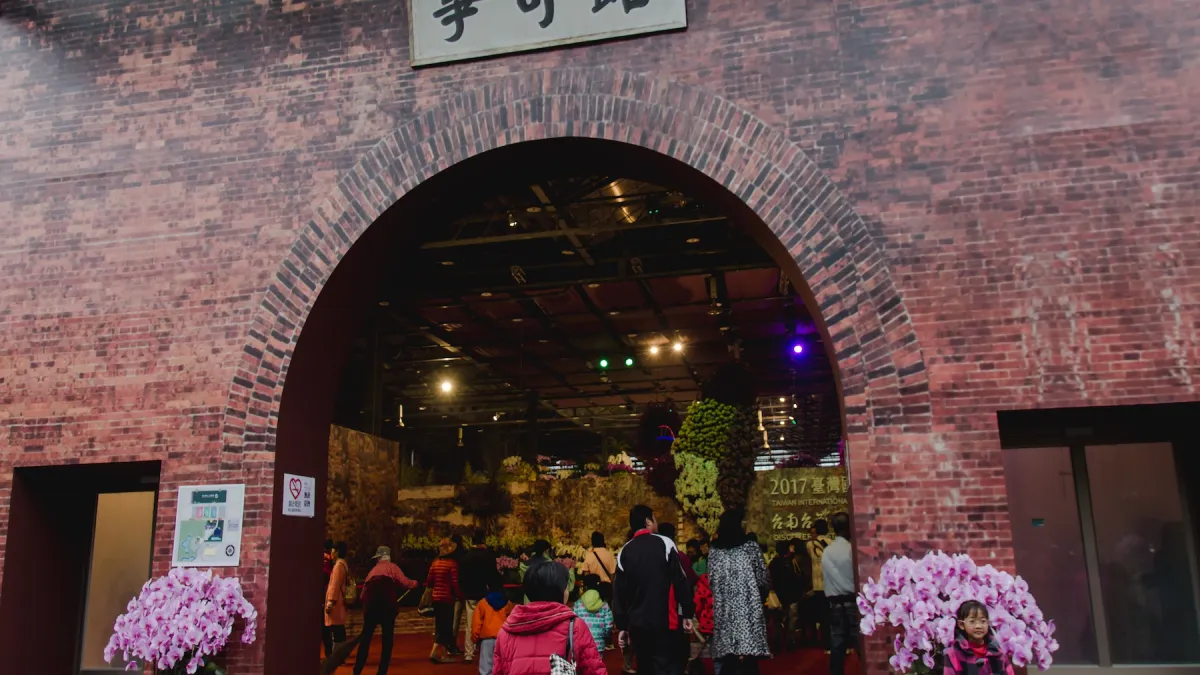 置身熱蘭遮城 蘭展爭奇館有老城味道