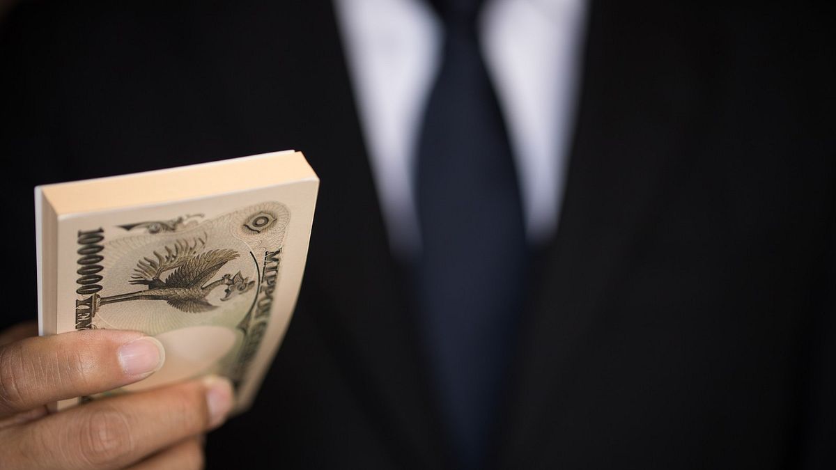 作者指出,賺錢在你30歲前並不重要,重要的是,你如何打造自己的價值,並讓錢成為你的附加值。。(示意圖/取自pakutaso)