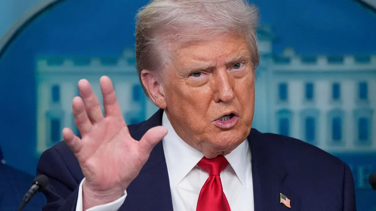 截至目前為止,還沒有看到美國製造業回春的跡象,至少在川普第二任期的大部分時間內,與這產業相關的經濟活動都在萎縮。(美聯社) 截至目前為止,還沒有看到美國製造業回春的跡象,至少在川普第二任期的大部分時間內,與這產業相關的經濟活動都在萎縮。(美聯社)