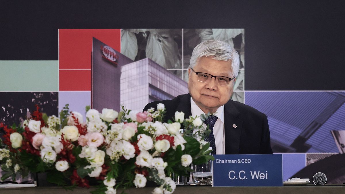 AI時代台積電產能吃緊成事實!魏哲家喊「還差3倍」掀社群論戰 3大隱憂同步拉上檯面