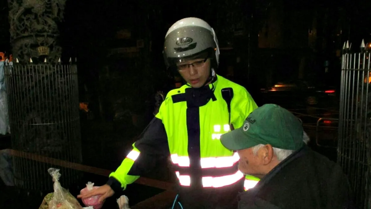 氣溫驟降陰冷 桃警炒米粉街友暖胃更暖心