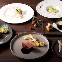 三井ガーデンホテル名古屋プレミアと豊洲プレミアがクリスマス限定メニューを公開した。(写真:三井不動産ホテルマネジメント PR 事務局) 三井ガーデンホテル名古屋プレミアと豊洲プレミアがクリスマス限定メニューを公開した。(写真:三井不動産ホテルマネジメント PR 事務局)