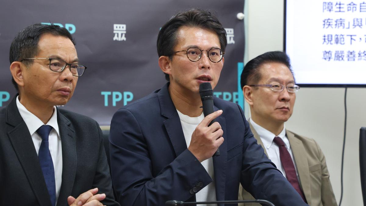 游盈隆喊話3個公投選務受不了 黃國昌批:法律沒授權中選會主委下指導棋