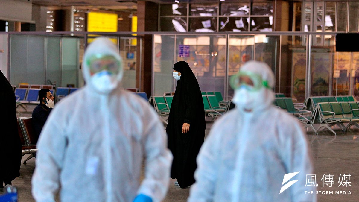 武漢肺炎讓全球緊張同時衝擊經濟,行政院提出為此紓困計劃。(AP) 武漢肺炎讓全球緊張同時衝擊經濟,行政院提出為此紓困計劃。(AP)