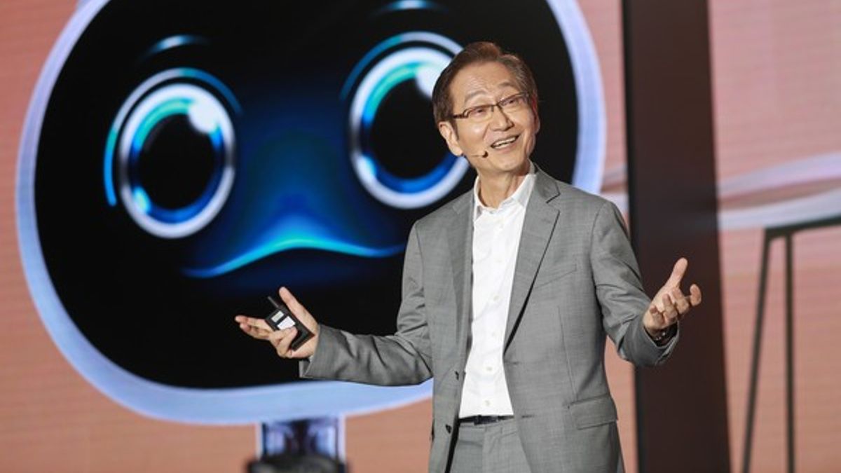 打造爆紅影集的影視霸主Netflix管理哲學相當創新,被視為矽谷管理新聖經,而華碩的新薪酬制度也是來自Netflix管理靈感,截長補短,取出適合東方文化的精髓做改革,華碩能組合出最佳球隊打出全壘打嗎?(圖/賀大新攝,數位時代提供) 打造爆紅影集的影視霸主Netflix管理哲學相當創新,被視為矽谷管理新聖經,而華碩的新薪酬制度也是來自Netflix管理靈感,截長補短,取出適合東方文化的精髓做改革,華碩能組合出最佳球隊打出全壘打嗎?(圖/賀大新攝,數位時代提供)