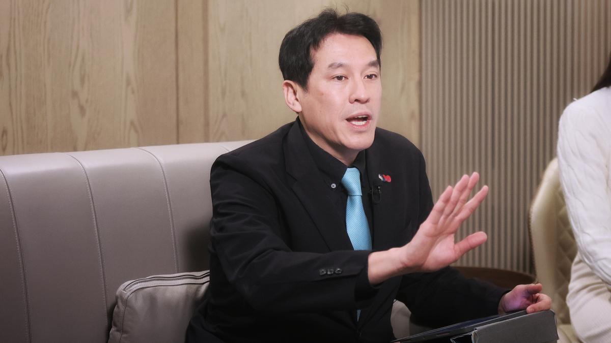 示警藍綠2縣市民調「正在失血」 黃暐瀚對比過往1數據:不是好消息