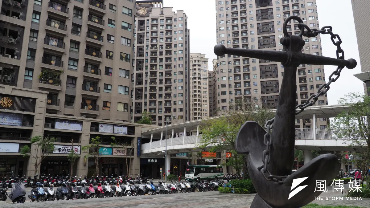李同榮指出,房價上漲究其因果關係而論,土地不斷飆漲才是因,房價上漲只是果。(柯承惠攝)