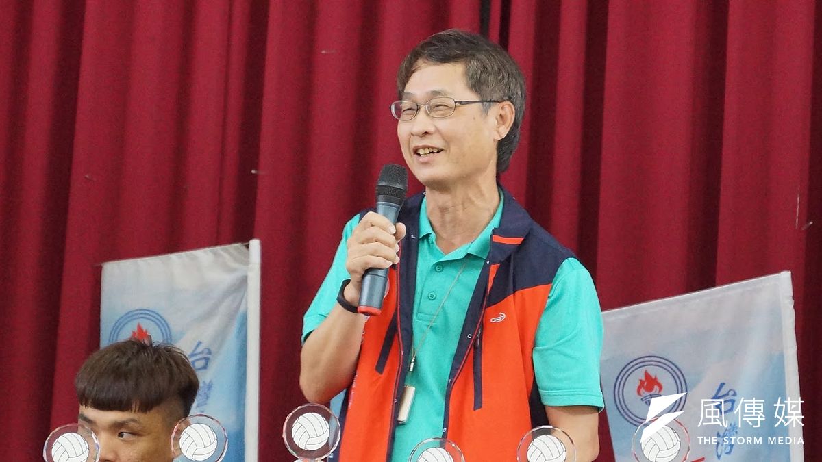 活動當天由石化事業部副執行長陳國棟主持,與貴賓們一起為選手加油打氣。 (圖/徐炳文攝) 活動當天由石化事業部副執行長陳國棟主持,與貴賓們一起為選手加油打氣。 (圖/徐炳文攝)