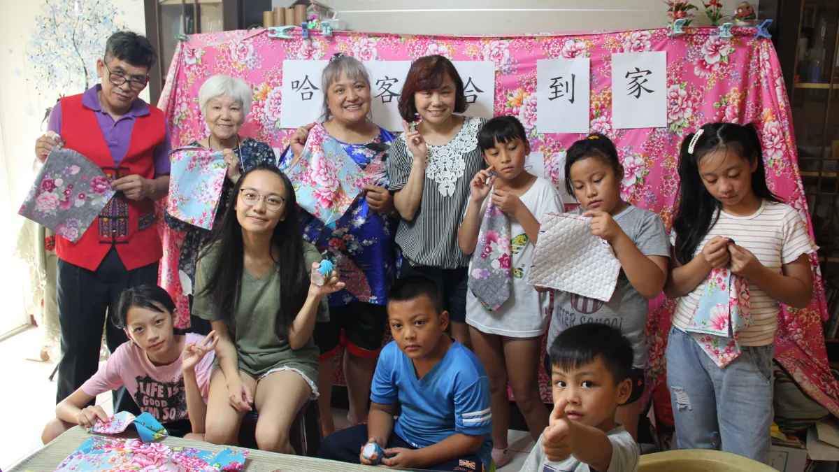 客家族群和原住民族群以樂會友的淡水香榭原客天籟美聲親子藝文家庭,讓學習客語開啟更多的可能性。(圖/新北客家局提供)