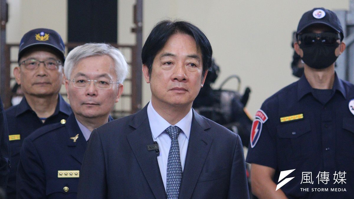 頼清徳総統(中央)は、6月18日に総統府で開催される国家安全に関する報告会に、国民党と民衆党の両党首を招いた。(資料写真/鍾秉哲撮影) 頼清徳総統(中央)は、6月18日に総統府で開催される国家安全に関する報告会に、国民党と民衆党の両党首を招いた。(資料写真/鍾秉哲撮影)