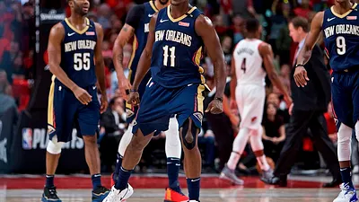 鵜鶘哈勒戴(中)在季後賽脫胎換骨,有望帶領鵜鶘突破季後賽首輪。 (美聯社)