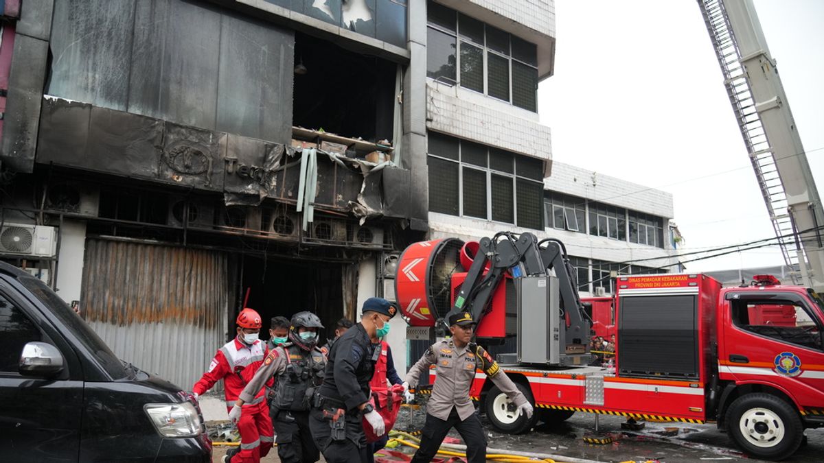 印尼雅加達7層樓建築物火警釀20死 起火點是一家日商子公司