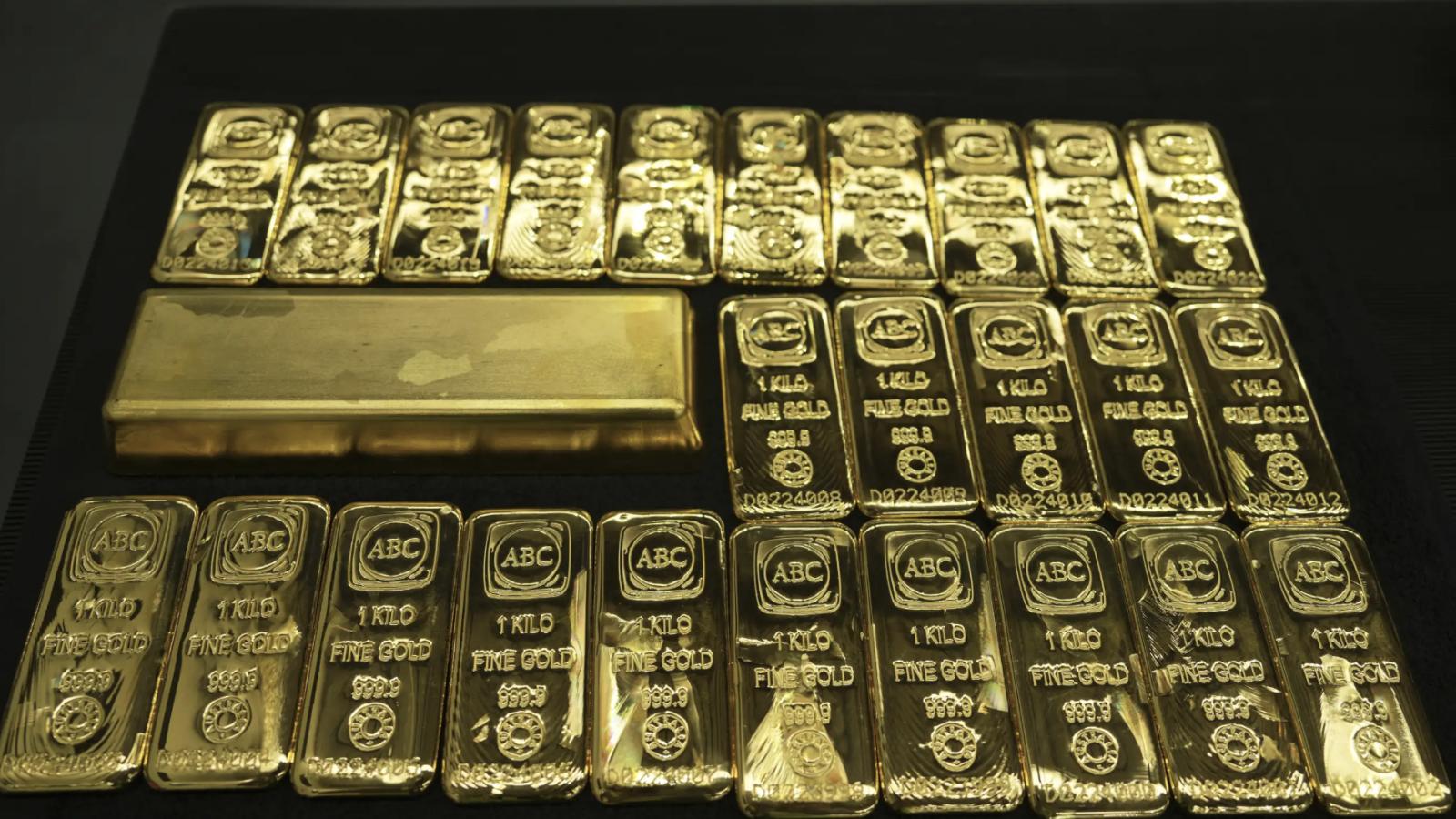 黃金將重返5000元大關?現在進場來得及嗎?專家曝反彈3訊號:這類人已開始布局