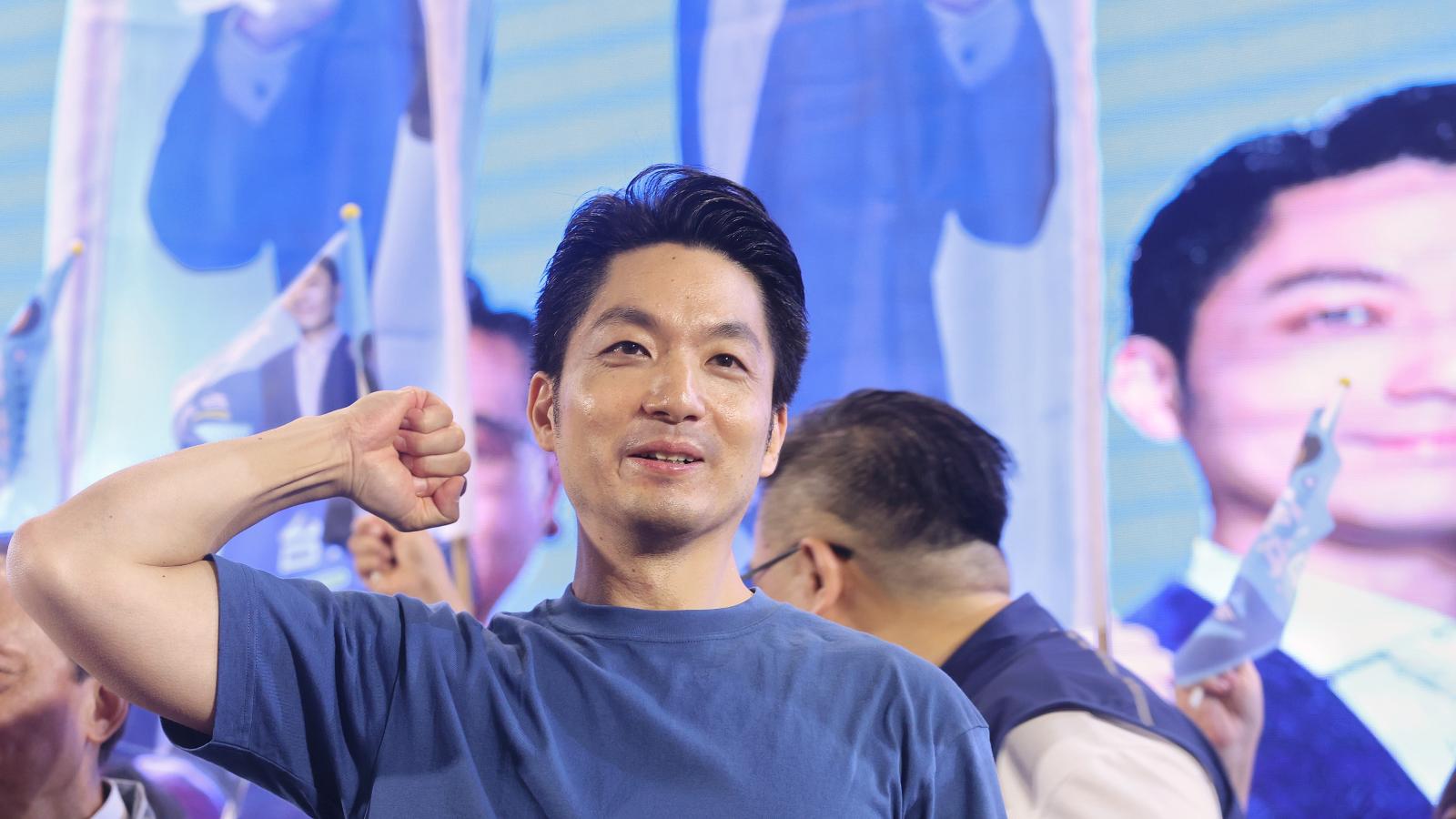 蔣萬安、沈伯洋民調很近?學者揭貴公子4年形象「二度轉變」:剩一招能解套