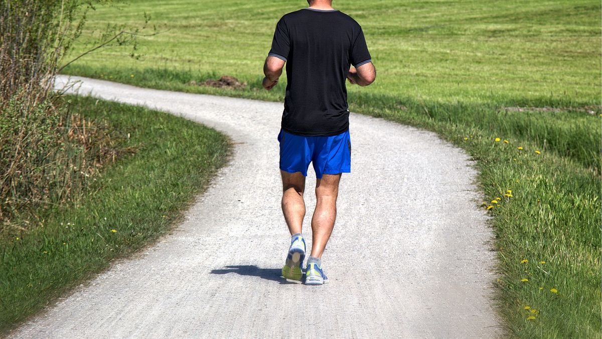 男性族群總是不太輕易把身體病痛說出口,有時反而造成更大的傷害而不自知。(圖/Antranias@pixabay) 男性族群總是不太輕易把身體病痛說出口,有時反而造成更大的傷害而不自知。(圖/Antranias@pixabay)