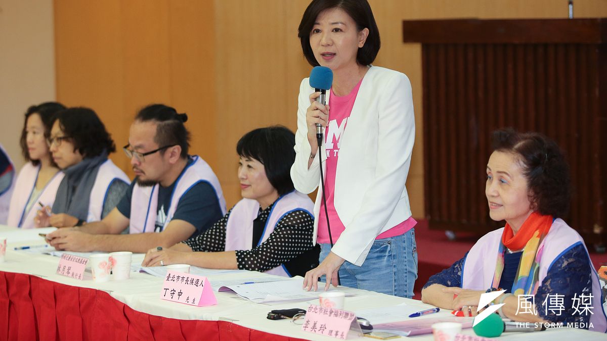 丁守中競選辦公室總幹事王育敏委員9日出席台北市社會福利聯盟社會福利政策白皮書發表會。(顏麟宇攝) 丁守中競選辦公室總幹事王育敏委員9日出席台北市社會福利聯盟社會福利政策白皮書發表會。(顏麟宇攝)