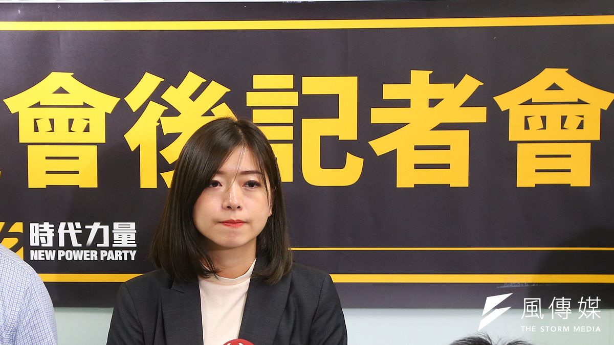 時代力量29日召開決策會議,並選出前副秘書長高鈺婷(見圖)為新任黨主席。(顏麟宇攝) 時代力量29日召開決策會議,並選出前副秘書長高鈺婷(見圖)為新任黨主席。(顏麟宇攝)