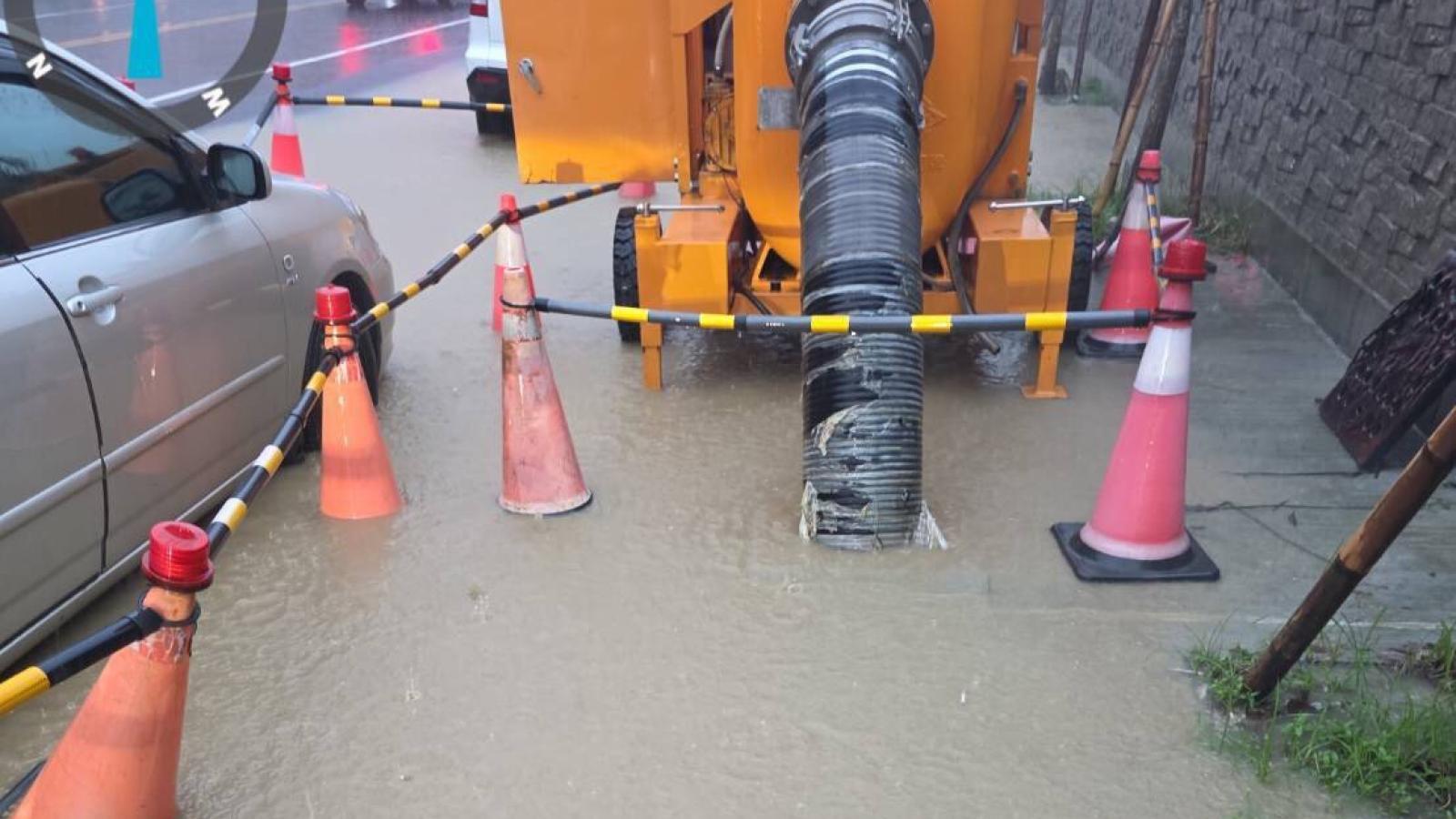 鼓山三路豪雨積水遭質疑 水利局:抽水站與積水路段屬不同集水區,已增派機組應變