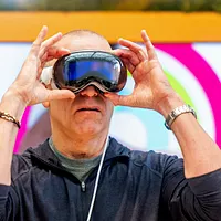 アップルの混合現実(MR)ヘッドセット「Vision Pro」。(写真/AP通信提供) アップルの混合現実(MR)ヘッドセット「Vision Pro」。(写真/AP通信提供)