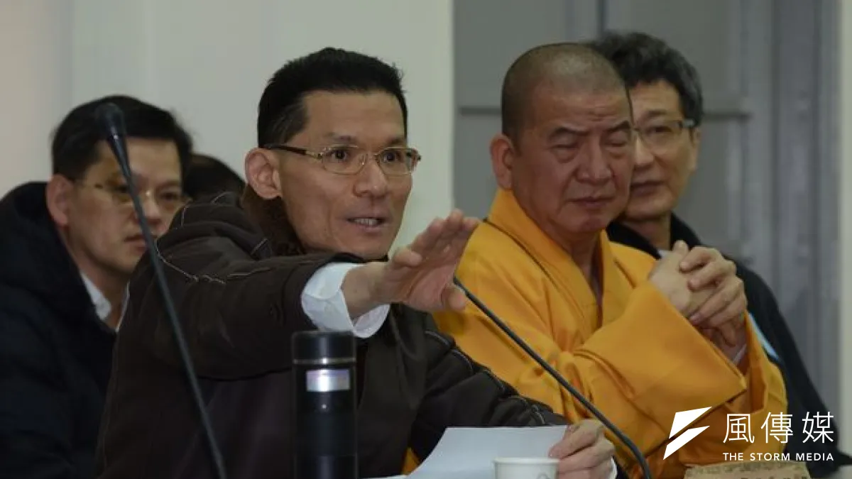 護家照秘書長張守一(右)表示,同性戀不會搞錯自己的性別,「跨性別」才是最有心理問題的族群。(宋小海攝)