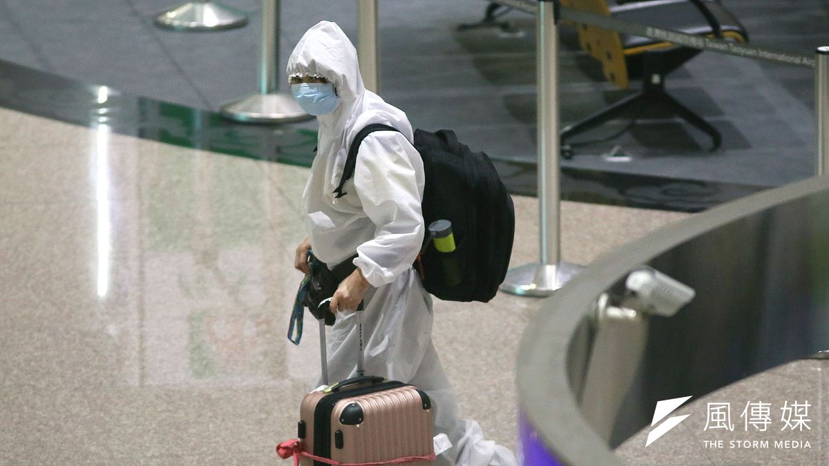 日前幾起感染源不明的確診個案,讓入境普篩的聲音再起。(示意圖,柯承惠攝) 日前幾起感染源不明的確診個案,讓入境普篩的聲音再起。(示意圖,柯承惠攝)