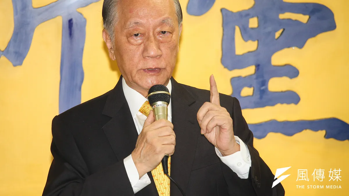 新黨主席郁慕明(見圖)認為統派應該把政黨票集中給新黨,讓新黨突破5%門檻,進入立法院。(資料照,蔡親傑攝) 新黨主席郁慕明(見圖)認為統派應該把政黨票集中給新黨,讓新黨突破5%門檻,進入立法院。(資料照,蔡親傑攝)