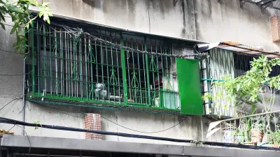 衛福部雖以貧窮線為計算基礎補助家庭,但卻將個人繼承房屋等不動產和動產皆納入,導致補助成為看得到吃不到政策。(示意圖,謝孟穎攝)