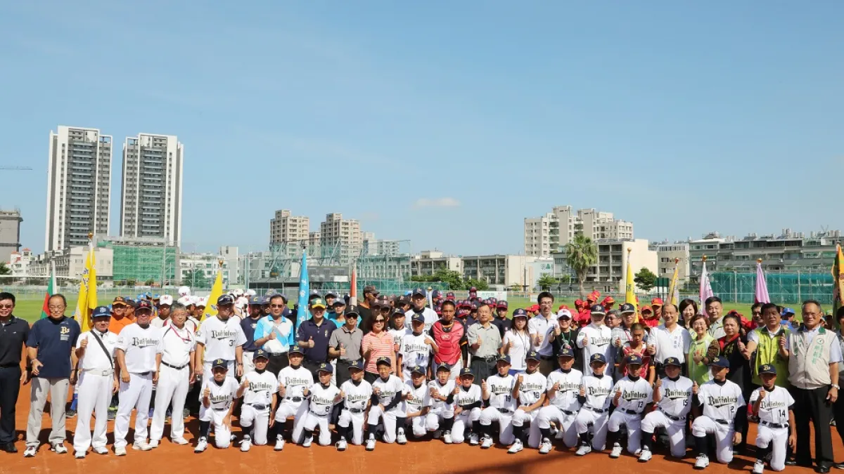 2018台南市第二屆學生夏季棒球聯盟25日開幕典禮,日本大阪歐力士少棒隊首度球場交流。(圖/台南市政府提供)