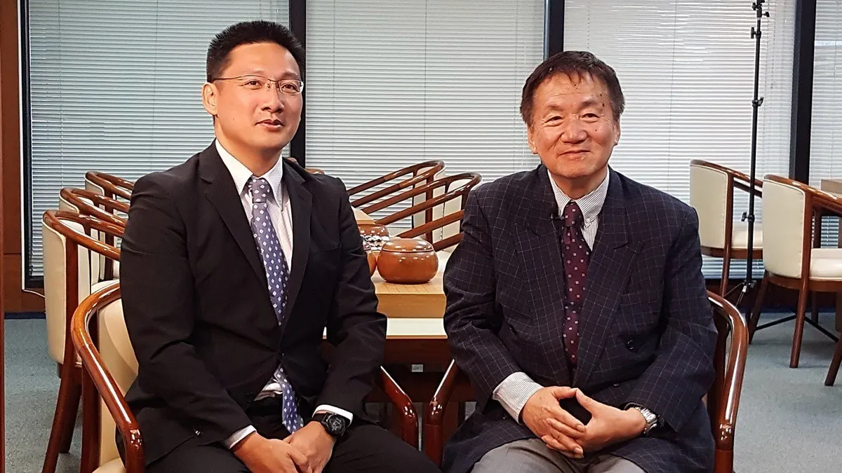 林海峰與林敏浩。(海峰棋院)