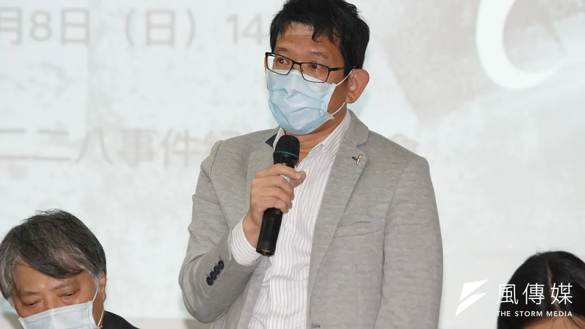 靜宜大學通識教育中心教授蘇瑤崇(見圖)以數據指出,二二八事件中超過3分之1的外省人死於政府鎮壓,時任高雄要塞彭孟緝發動的鎮壓造成外省人最大的傷亡。(盧逸峰攝) 靜宜大學通識教育中心教授蘇瑤崇(見圖)以數據指出,二二八事件中超過3分之1的外省人死於政府鎮壓,時任高雄要塞彭孟緝發動的鎮壓造成外省人最大的傷亡。(盧逸峰攝)