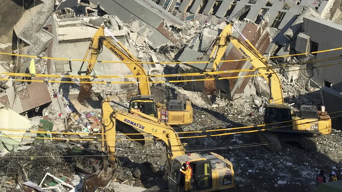 南台灣大地震,台南市永康區維冠金龍大樓災區(美聯社)