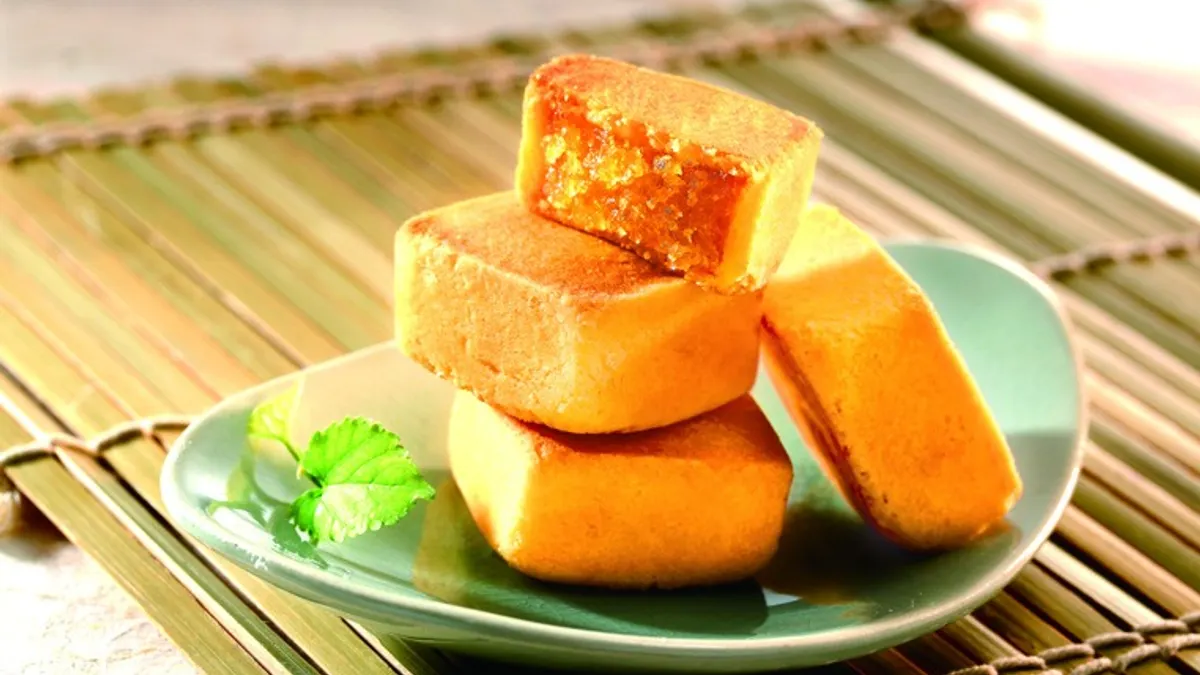 擁有50年歷史的知名老店「佳德鳳梨酥」今年才登上網路溫度計「台北10家必買老字號伴手禮」第一名,沒想到近日卻面臨嚴重的食安指控。(示意圖/取自FB@佳德鳳梨酥) 擁有50年歷史的知名老店「佳德鳳梨酥」今年才登上網路溫度計「台北10家必買老字號伴手禮」第一名,沒想到近日卻面臨嚴重的食安指控。(示意圖/取自FB@佳德鳳梨酥)