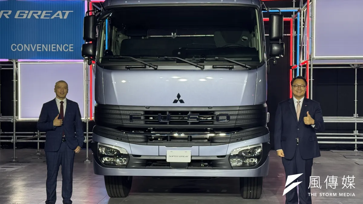 台灣商用車FUSO總代理台灣戴姆勒(DTAT)旗下旗艦重卡車系New Super Great正式在台上市。(劉芯衣攝)