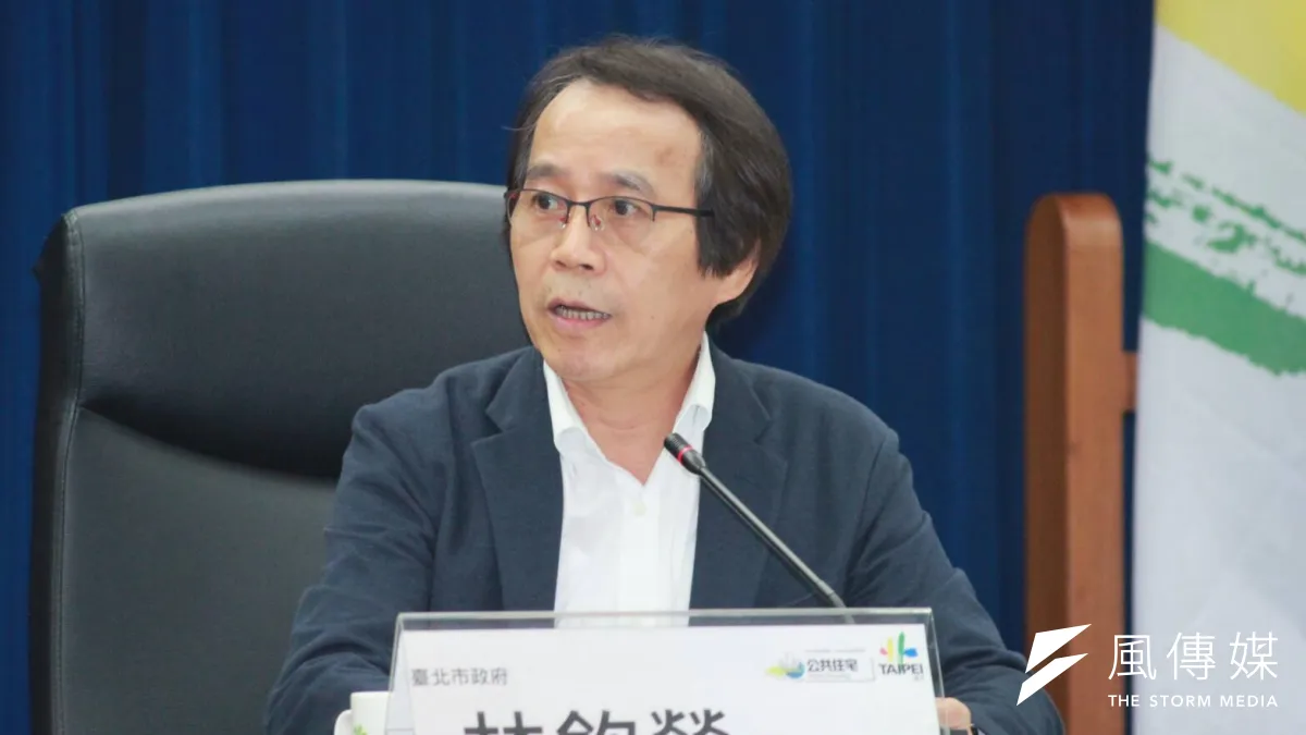台北市副市長林欽榮出席北市都發局舉行的26校研商會議,討論學校宿舍短缺問題。(方炳超攝)