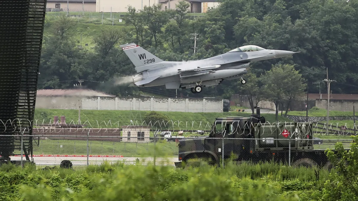 Ten U.S. F-16 fighter jets stationed in South Korea flew navigated a narrow corridor between the South Korean and Chinese air defense identification zones on February 18. (AP) (Fi