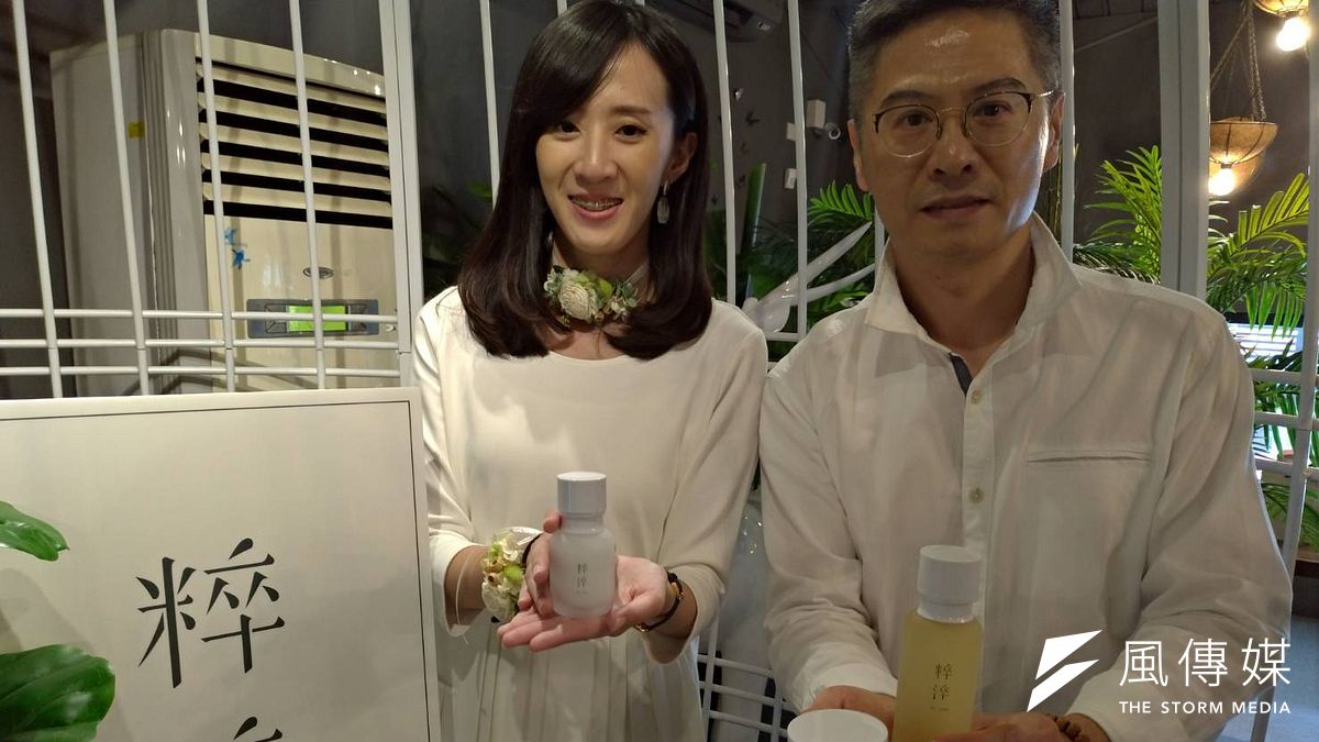 龍達化粧品結合,美妝、創業、電商,推出全新療癒系電商品牌「粹淬Re:pure」。(圖/徐炳文攝) 龍達化粧品結合,美妝、創業、電商,推出全新療癒系電商品牌「粹淬Re:pure」。(圖/徐炳文攝)