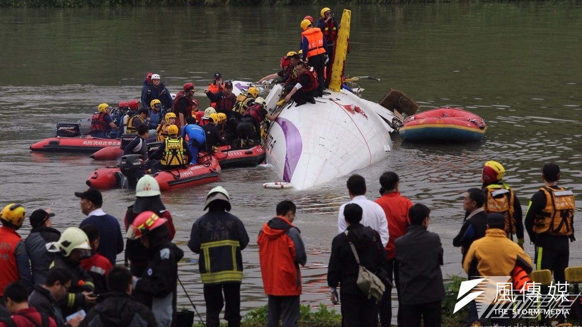 復興航空發生空難,國民黨不少立委認為,復興航空的同一機型飛機應該要停飛接受檢查。(楊子磊攝) 復興航空發生空難,國民黨不少立委認為,復興航空的同一機型飛機應該要停飛接受檢查。(楊子磊攝)