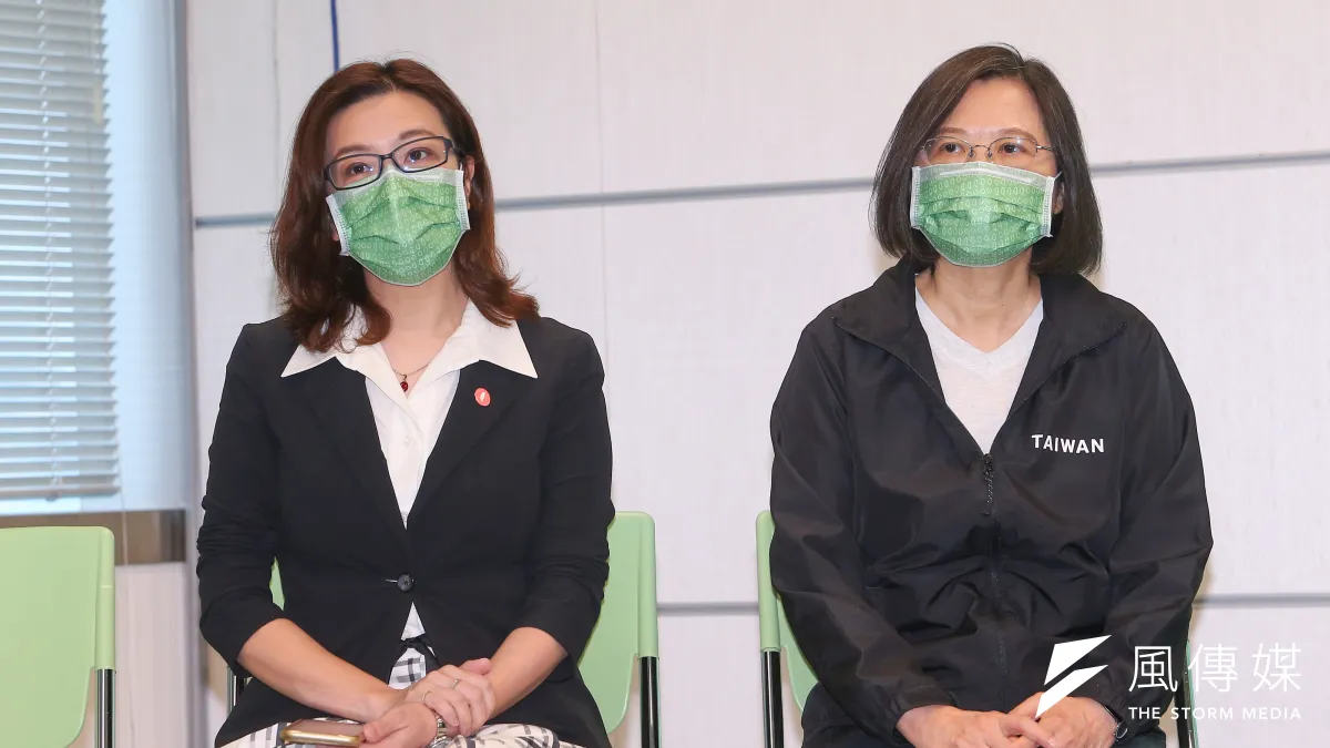 在總統蔡英文欽點下,前民進黨立委林靜儀(左)將角逐民進黨台中市第二選區立委補選。(顏麟宇攝)