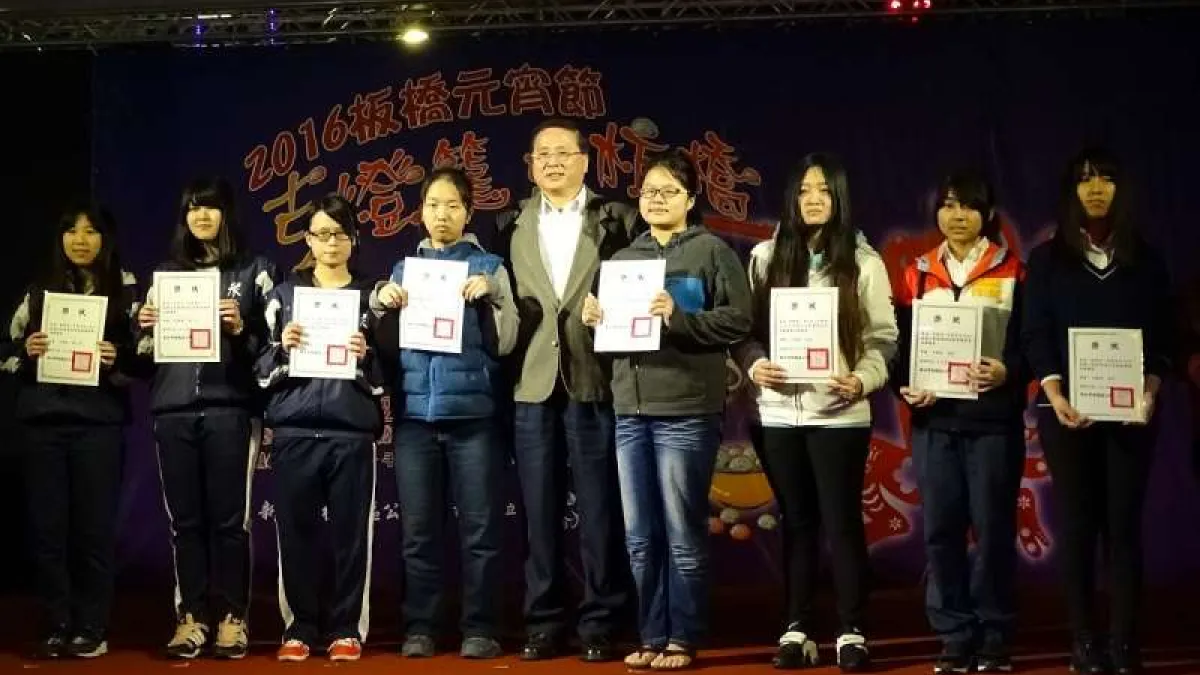 板橋手作復古燈籠 體驗兒時元宵趣味