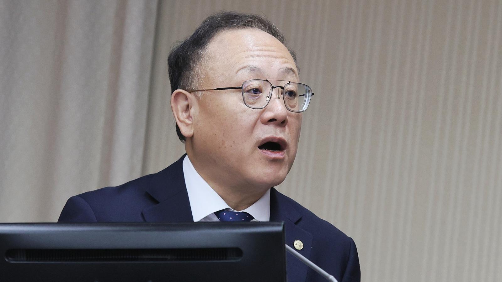 高鐵票價異動最新!史哲證實20年凍漲「該檢討了」:抱歉部長,我一定要講