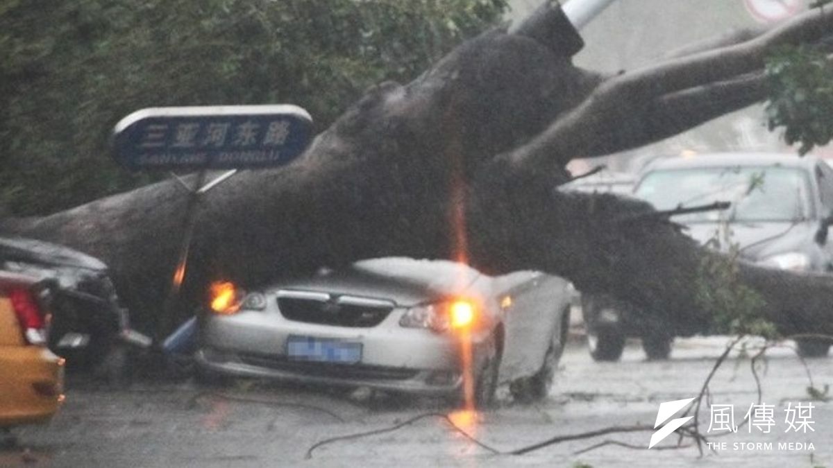 海燕颱風11日上午進入中國廣西,給廣西多地帶來強降雨和強風(中新網) 海燕颱風11日上午進入中國廣西,給廣西多地帶來強降雨和強風(中新網)