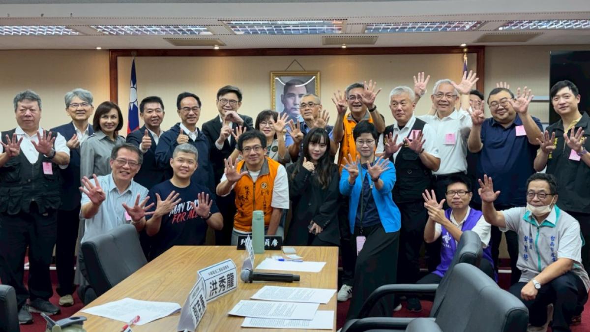 五一平台聯盟爭取勞退改革!賴瑞隆提修法:雇主提撥率提高至9%