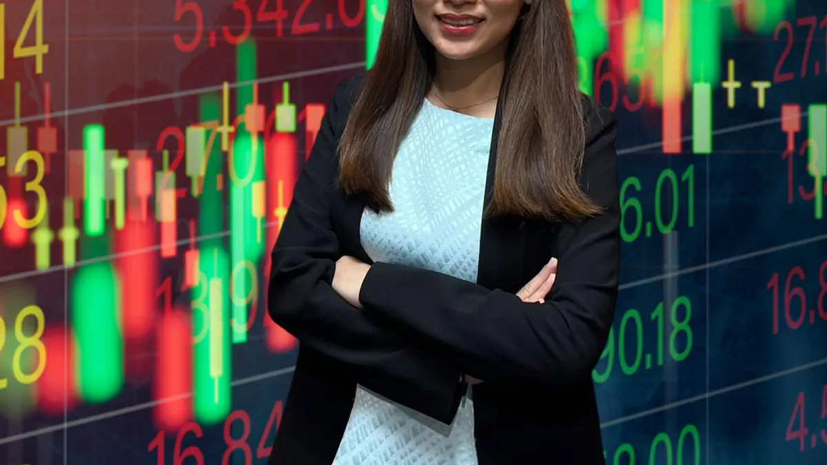 國泰美國優質債券基金經理人鄭易芸指出,今年底分批布局美國優質債券,有機會成為相對有優勢的投資好選擇。(圖/國泰投信提供)